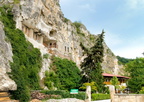 Скальный монастырь 